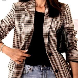 H&M Woman’s Blazer Size 6 plaid.  Pre-Owned